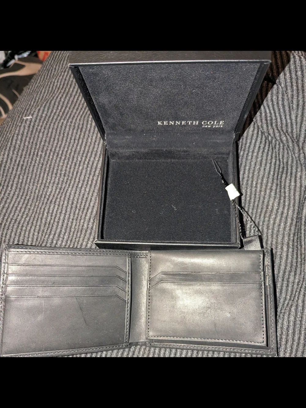 Kenneth Cole Men's Black Leather Bifold Wallet